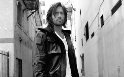 林顯鴻T1J4TIQU相關(guān)圖片