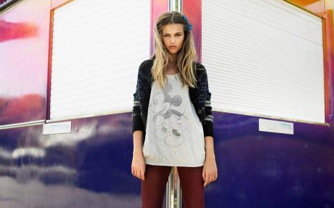 柏崇寅OIN5Y979相關圖片