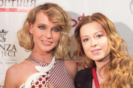 王煥燃2KU0XOTL相關圖片