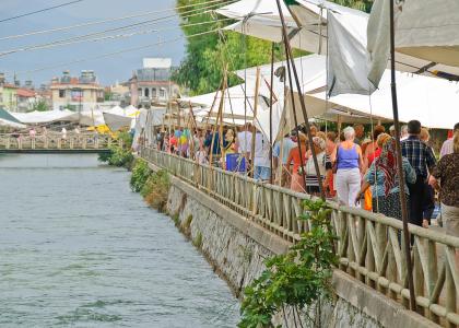 薛世礬UO4F8995相關圖片